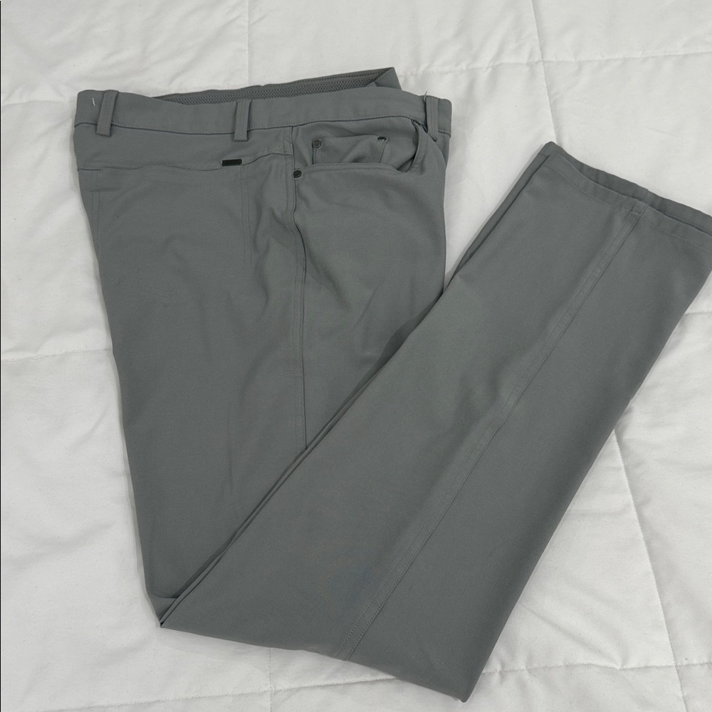 Greg Norman Collection Gray Trousers sz32x34